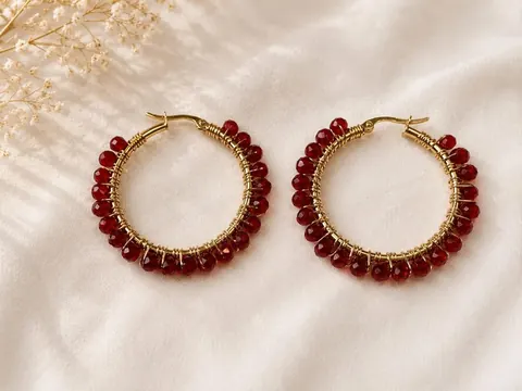 Argollas Cristal Rojo, aros hechos a mano – Karivé Joyas
