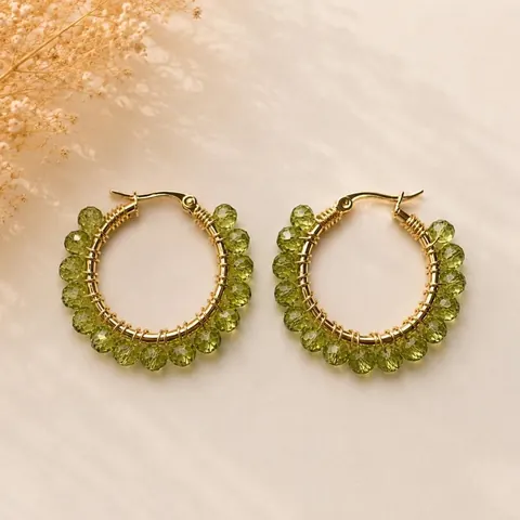Argollas Cristal Verde Olivo, aros hechos a mano – Karivé Joyas